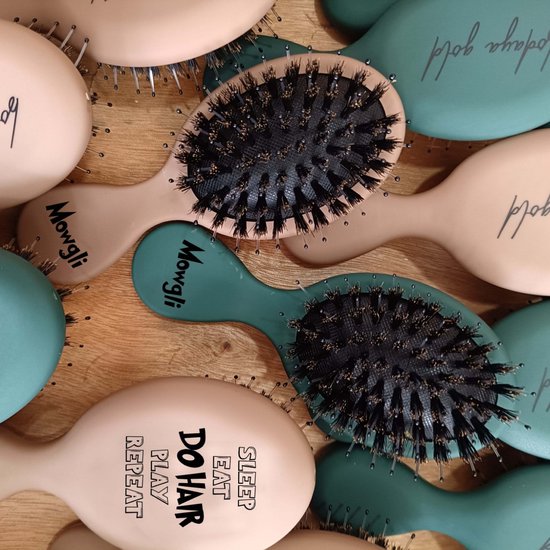 Hairbrush for kids with 100% wild boar bristles